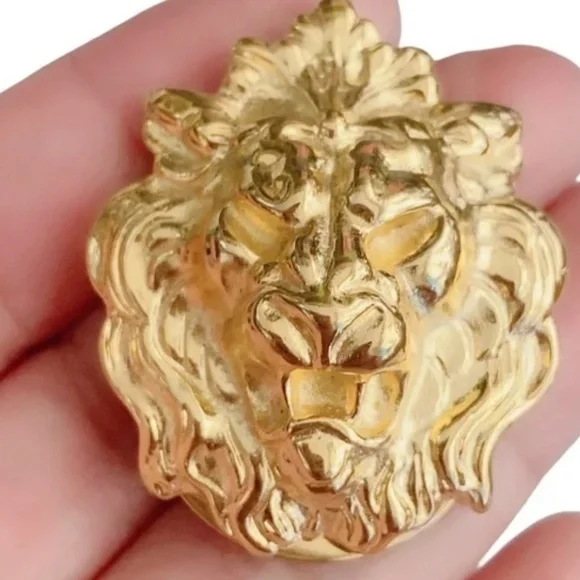 Vintage Roaring LION Head Heavy Gold Plated Dress Scarf Clip *BOLD* - Picture 3 of 3